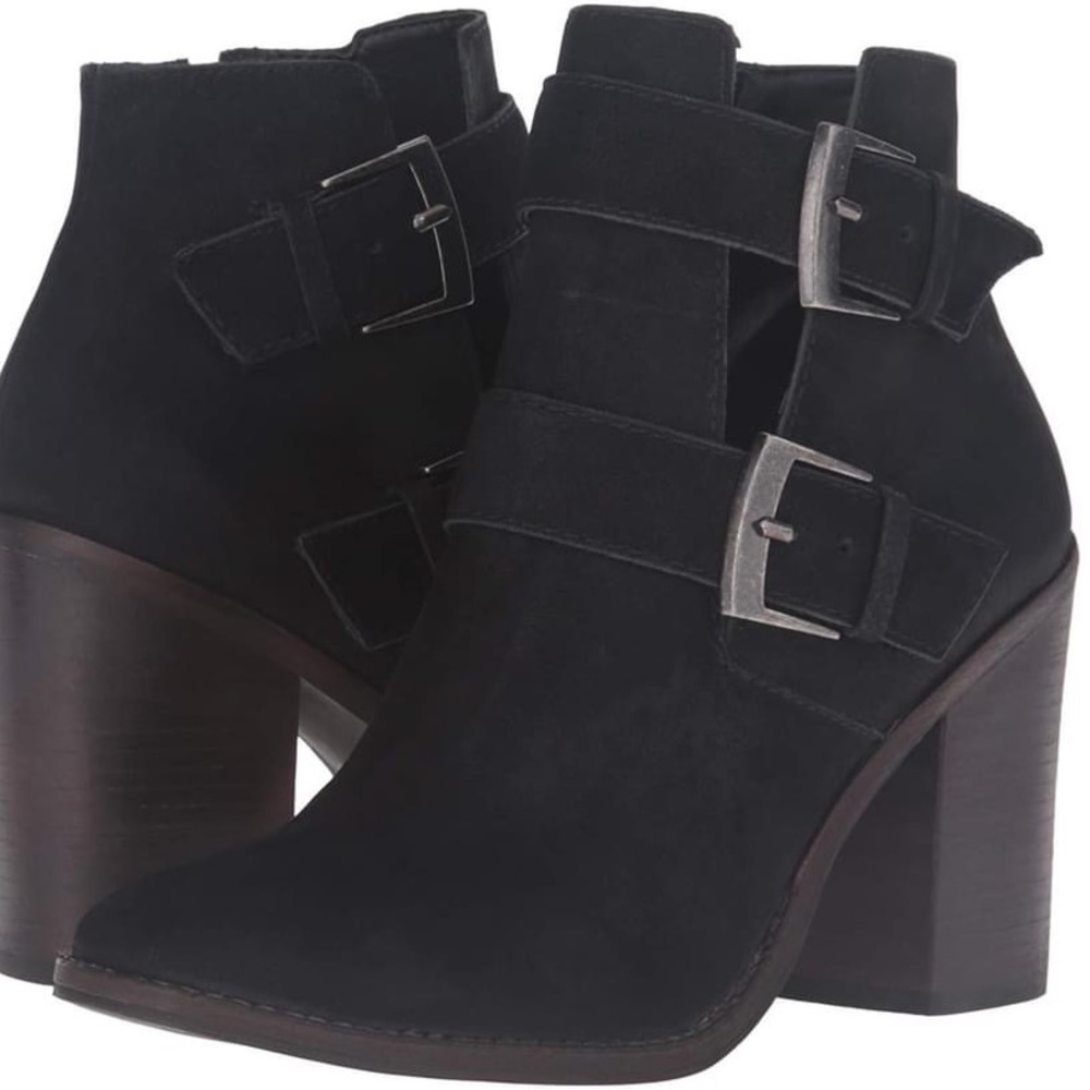 Steve Madden Trevur Black Suede Size 7